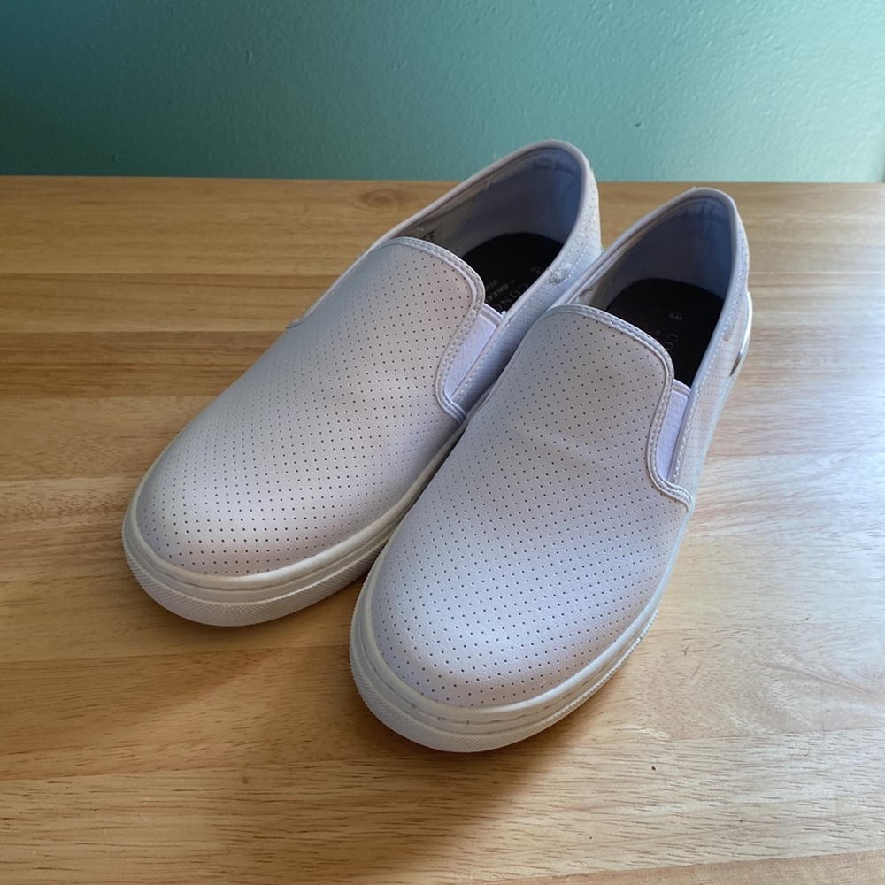Concept 3 by Skechers Women's Feel The Vibe Slip-on Sneaker white Size 9 silver